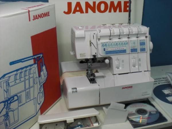  Janome 1200d -  7